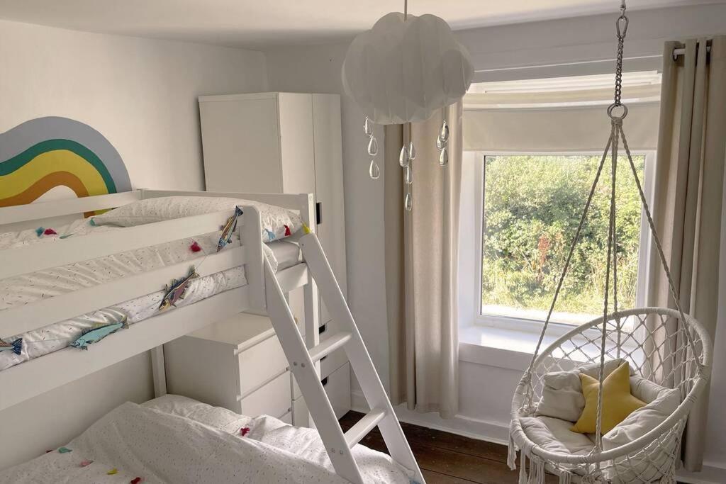 Cosy 2-Bedroom Family Cottage Centrally Located. Leedstown Eksteriør bilde